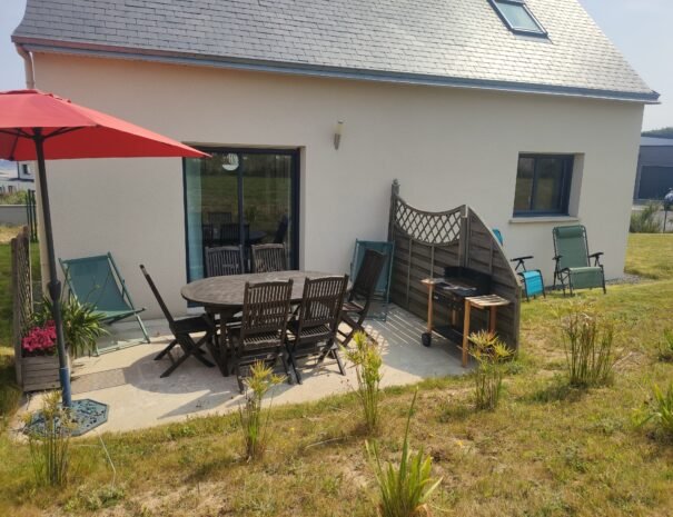 maison-exterieure-jardin